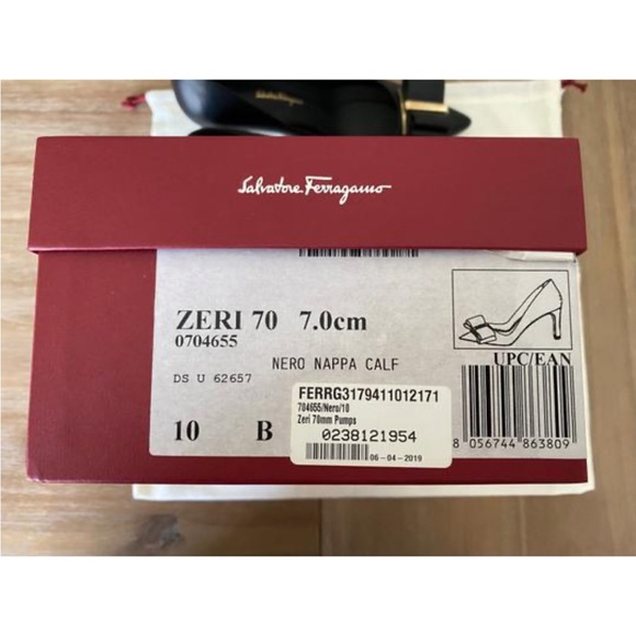 Ferragamo pumps - Picture 3 of 6